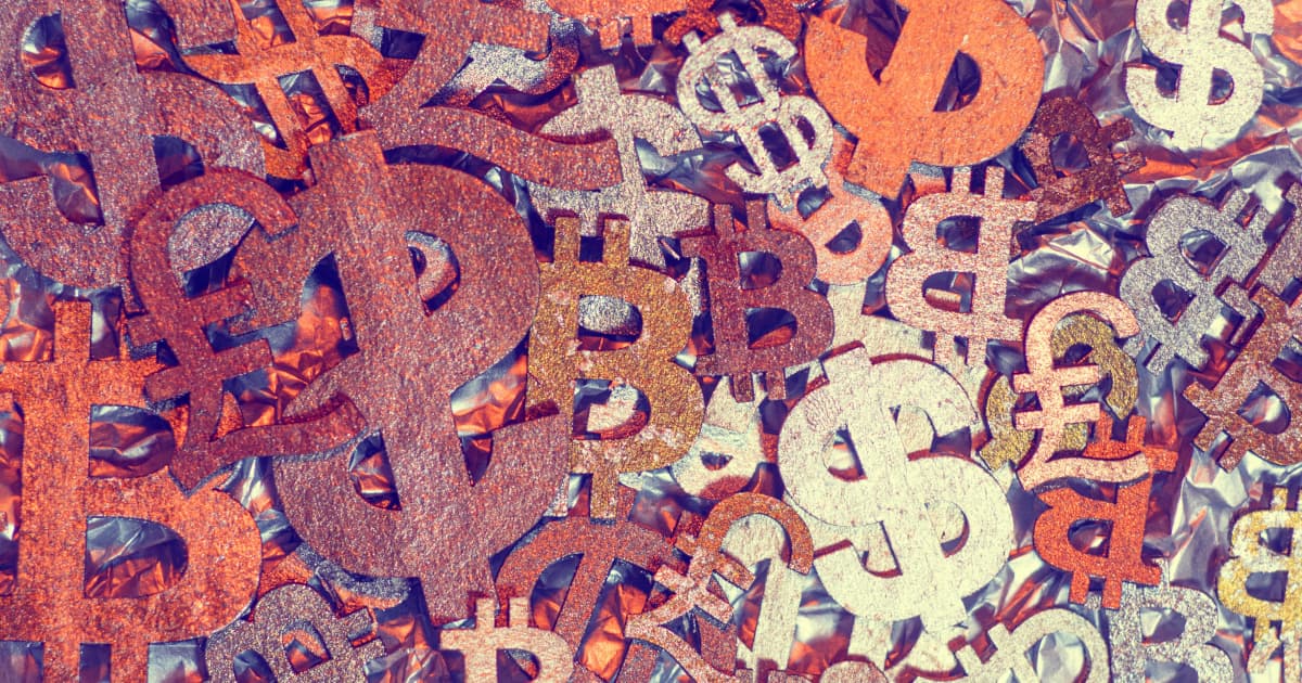 Trump Executive Order Targets Alleged 'Debanking' of Conservatives and Industries