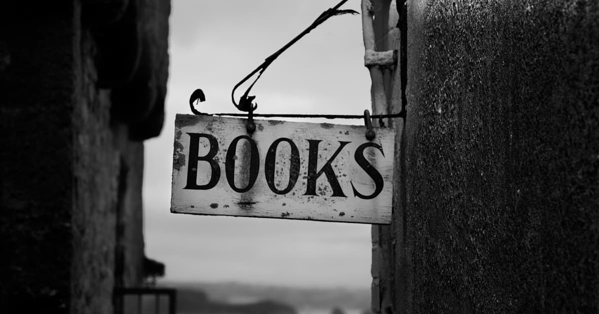 Andre Soares' New Novel 'The Hourglass Network' Explores Climate Crisis Through Espionage Thriller