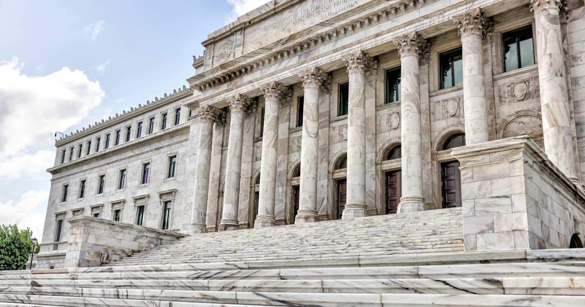 U.S. Energy Research Laboratory Drops 'Renewable' from Name, Sparking Policy Debate