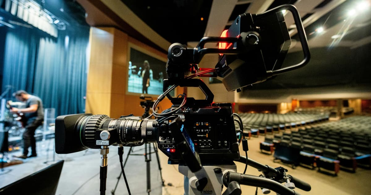 New Podcast 'Chasing Power' to Examine Presidential Campaign Strategies and Historical Narratives